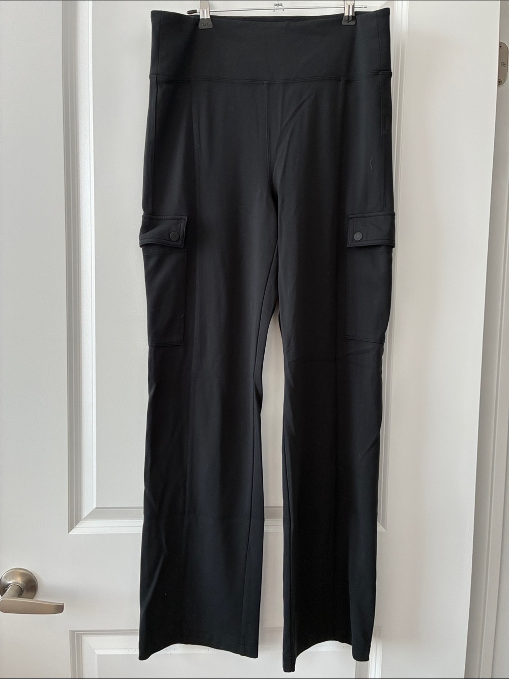 Athleta Size M Delancey Straight Cargo Pant - Black